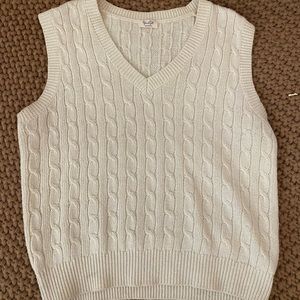 Sweater Vest 🤍